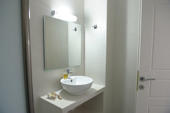 Axos Apartments Аналипси Екстериор снимка